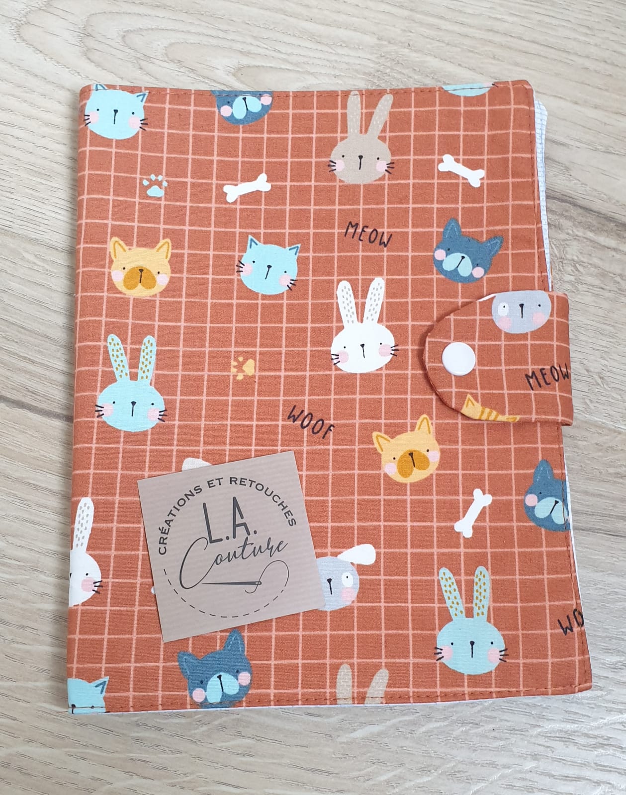 Livre tissus orange