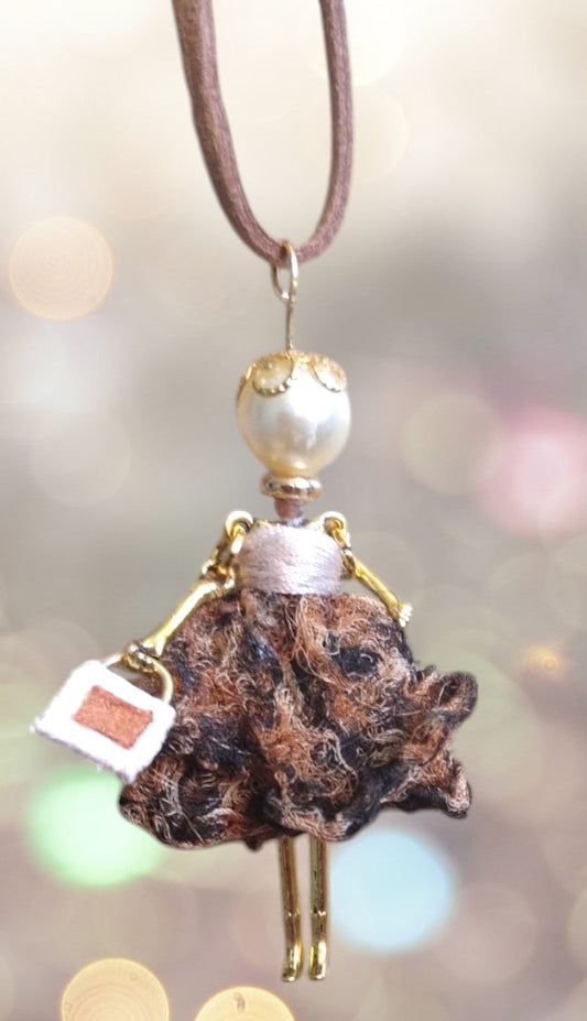 Poupée pendentif